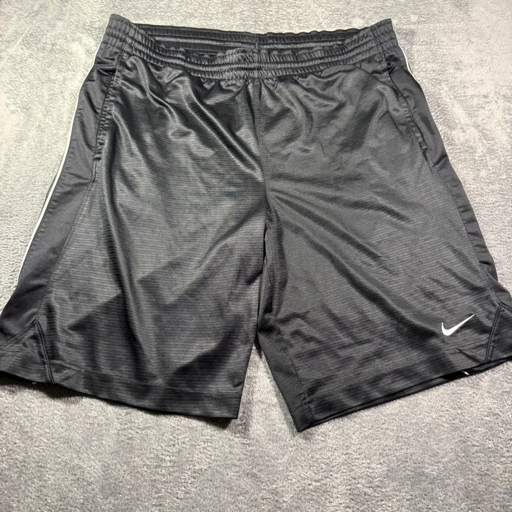 Nike Mens Basketball Athletic Shorts Black Textured Knit Size Medium Pocketed